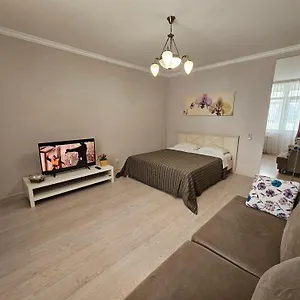  Апартаменты Ernaz Apartments: Promenade Expo