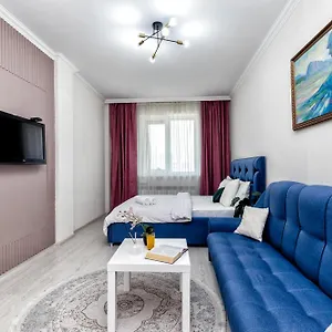  Апартаменты Luxurious In The Heart Of
